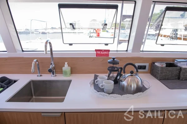 Bali Catsmart - Yacht Charter Sailica