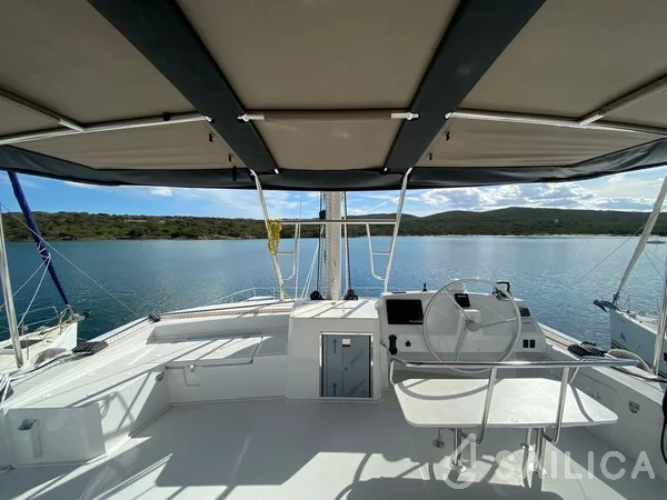 Bali 5.4. - Yacht Charter Sailica