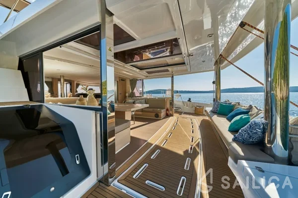 Bali 5.4. - Yacht Charter Sailica