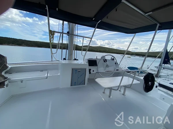 Bali 5.4. - Yacht Charter Sailica