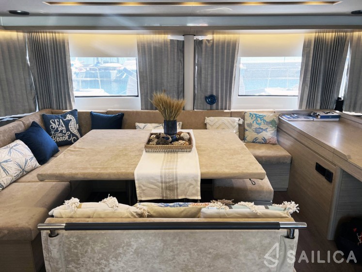Lagoon 51 - Yacht Charter Sailica