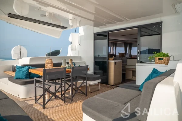 Lagoon 51 - Yacht Charter Sailica