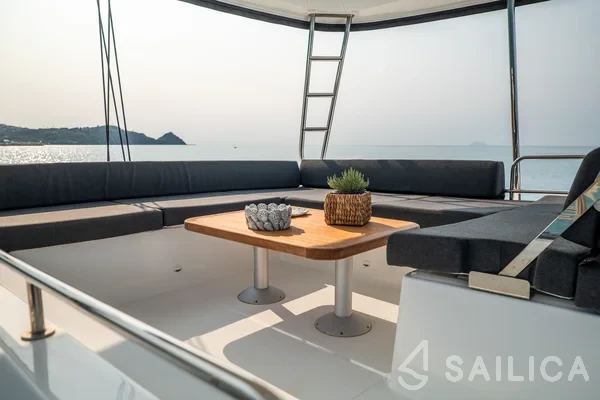 Lagoon 51 - Yacht Charter Sailica