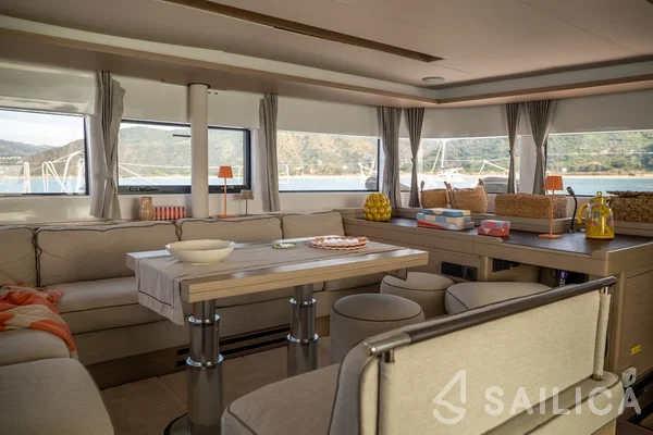 Lagoon 51 - Yacht Charter Sailica
