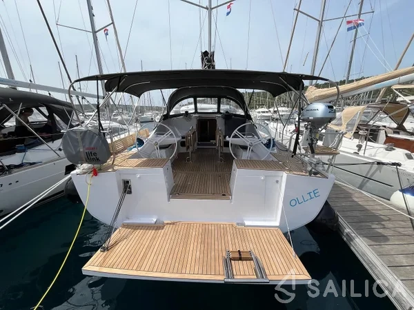 Elan 45 Impression - Yacht Charter Sailica