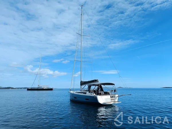 Dufour 390 Grand Large - Yacht Charter Sailica