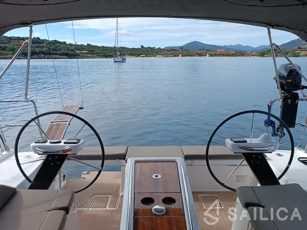 Dufour 390 Grand Large - Yacht Charter Sailica