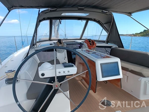 Dufour 390 Grand Large - Yacht Charter Sailica