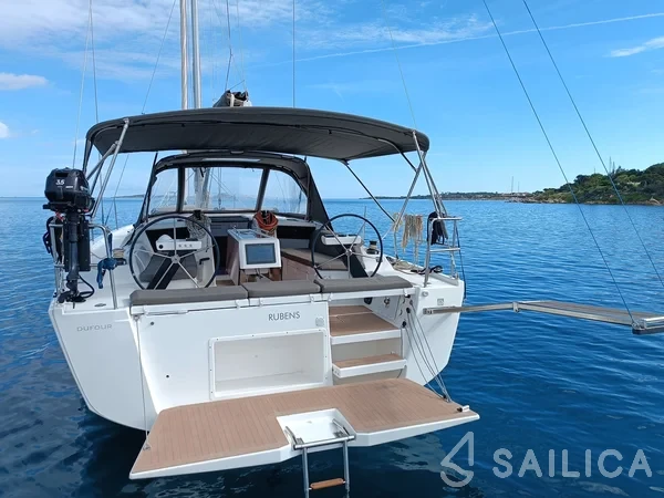 Dufour 390 Grand Large - Yacht Charter Sailica