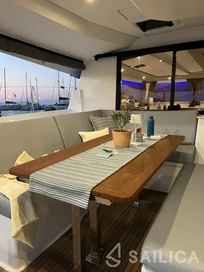 Tanna 47 - Yacht Charter Sailica