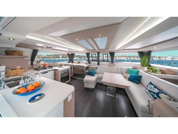 Tanna 47 - Yacht Charter Sailica