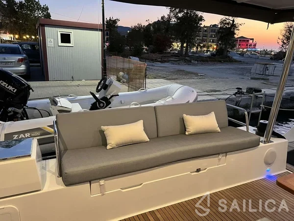 Tanna 47 - Yacht Charter Sailica