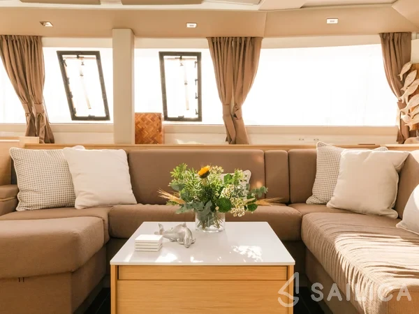 Tanna 47 - Yacht Charter Sailica