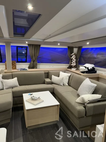 Tanna 47 - Yacht Charter Sailica