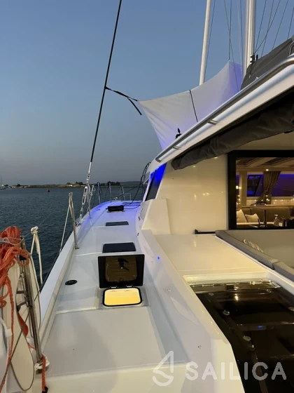 Tanna 47 - Yacht Charter Sailica