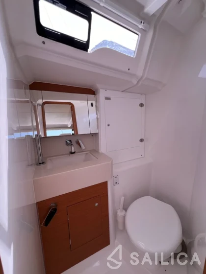 Dufour 37 - Yacht Charter Sailica
