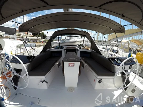 Dufour 410 GL - Yacht Charter Sailica