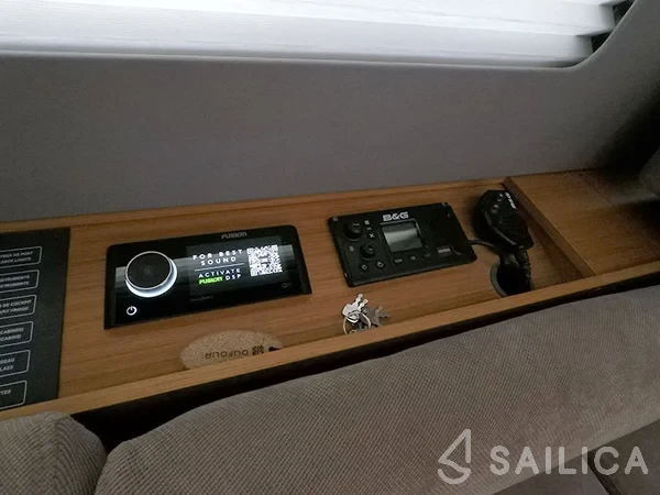 Dufour 410 GL - Yacht Charter Sailica