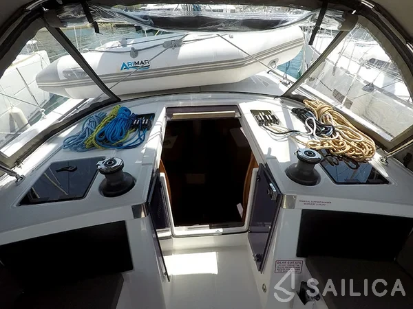 Dufour 410 GL - Yacht Charter Sailica