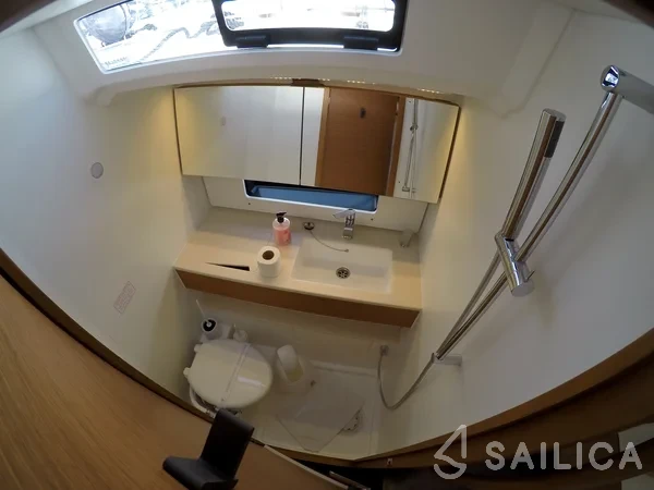 Dufour 410 GL - Yacht Charter Sailica