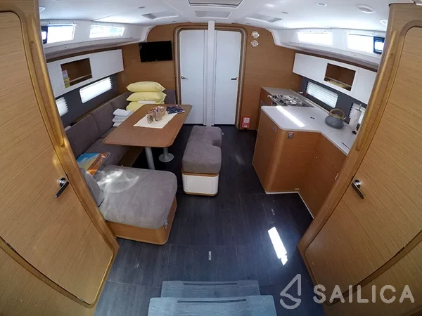 Dufour 410 GL - Yacht Charter Sailica