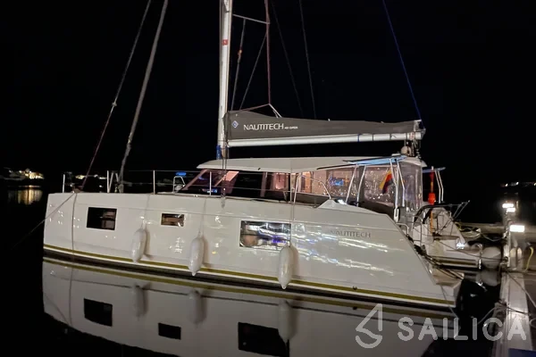 Nautitech 40 - Yacht Charter Sailica