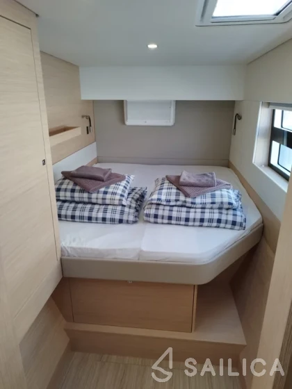 Nautitech 40 - Yacht Charter Sailica