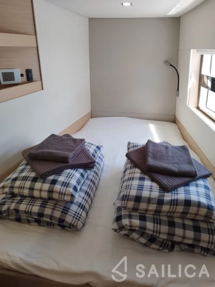 Nautitech 40 - Yacht Charter Sailica