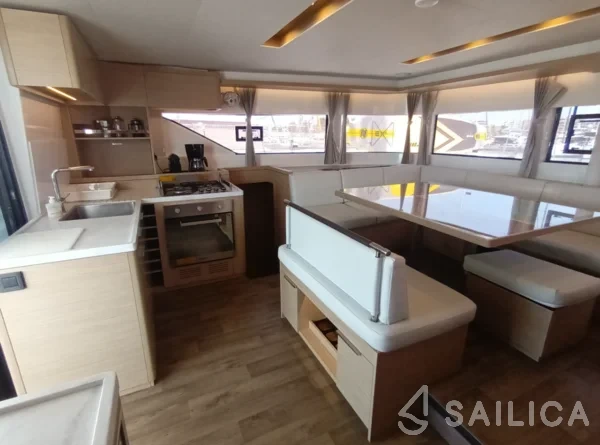 Lagoon 51 - Yacht Charter Sailica