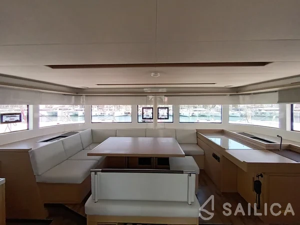 Lagoon 51 - Yacht Charter Sailica
