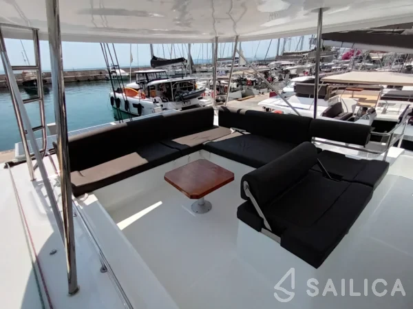 Lagoon 51 - Yacht Charter Sailica