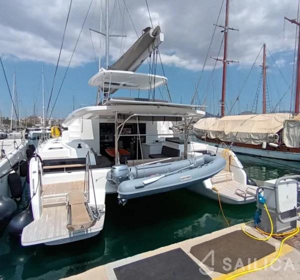 Lagoon 51 - Yacht Charter Sailica