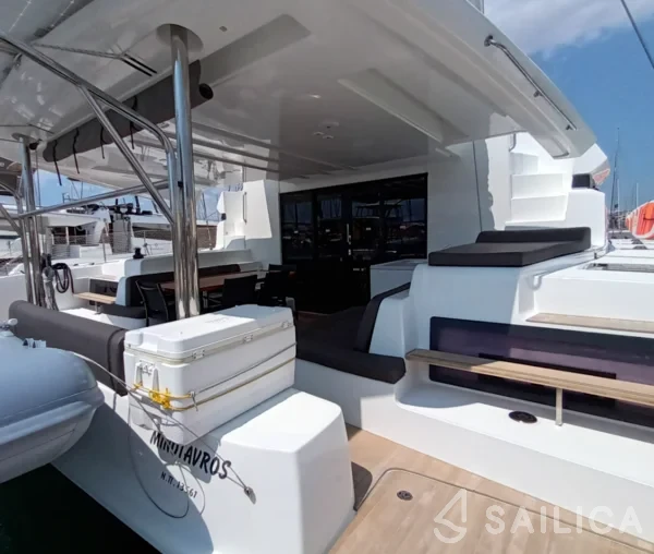 Lagoon 51 - Yacht Charter Sailica
