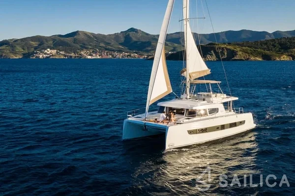 Bali 4.8  - Yacht Charter Sailica