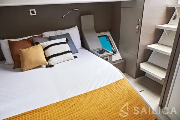 Bali 4.8  - Yacht Charter Sailica