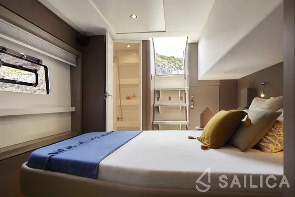 Bali 4.8  - Yacht Charter Sailica