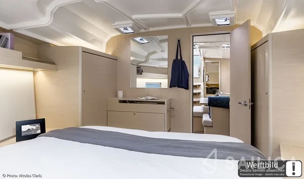 Oceanis 40.1 - Yacht Charter Sailica
