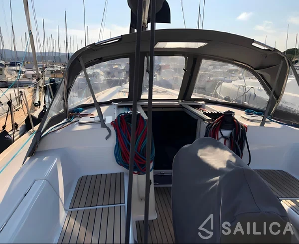 Dufour 40 - Yacht Charter Sailica