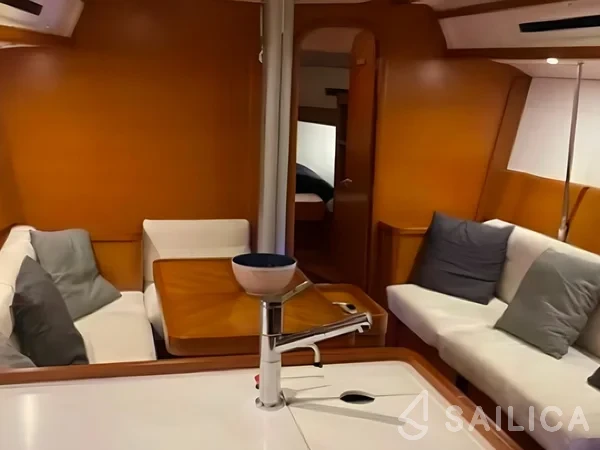 Dufour 40 - Yacht Charter Sailica