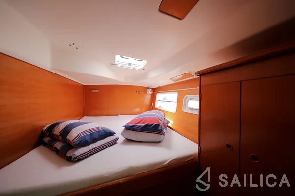 Lagoon 380 S2 - Yacht Charter Sailica