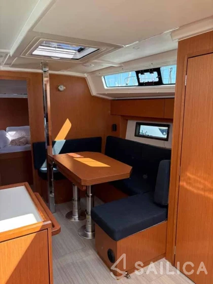 Bavaria C38 - Yacht Charter Sailica