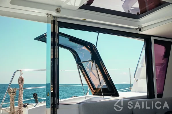 Bali 4.6 - Yacht Charter Sailica