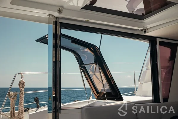 Bali 4.6 - Yacht Charter Sailica