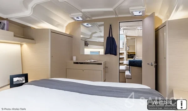Oceanis 40.1 - Yacht Charter Sailica