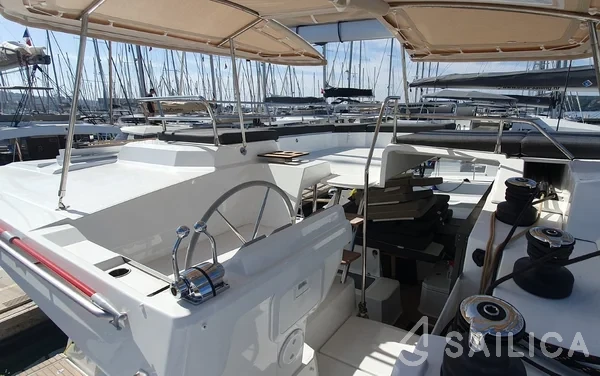 Elba 45 - Yacht Charter Sailica