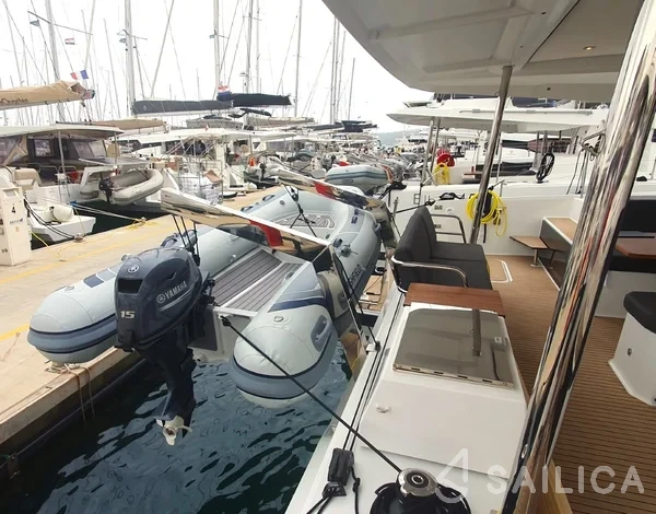 Elba 45 - Yacht Charter Sailica