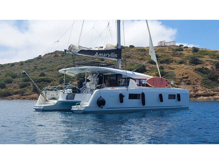 Lagoon 42 - Yacht Charter Sailica