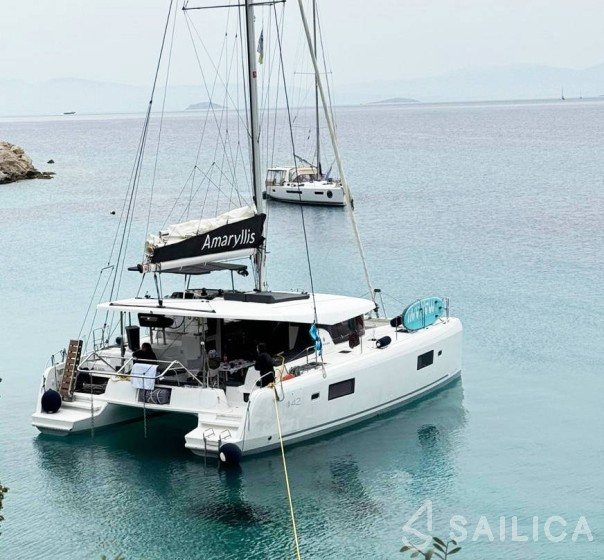 Lagoon 42 - Yacht Charter Sailica