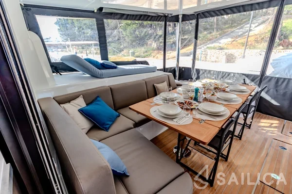 Lagoon 55 - Yacht Charter Sailica