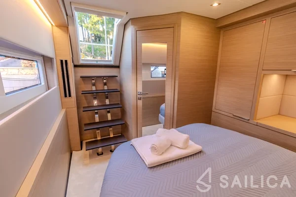 Lagoon 55 - Yacht Charter Sailica